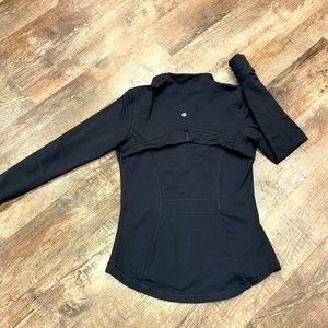 Lululemon black zip up jacket